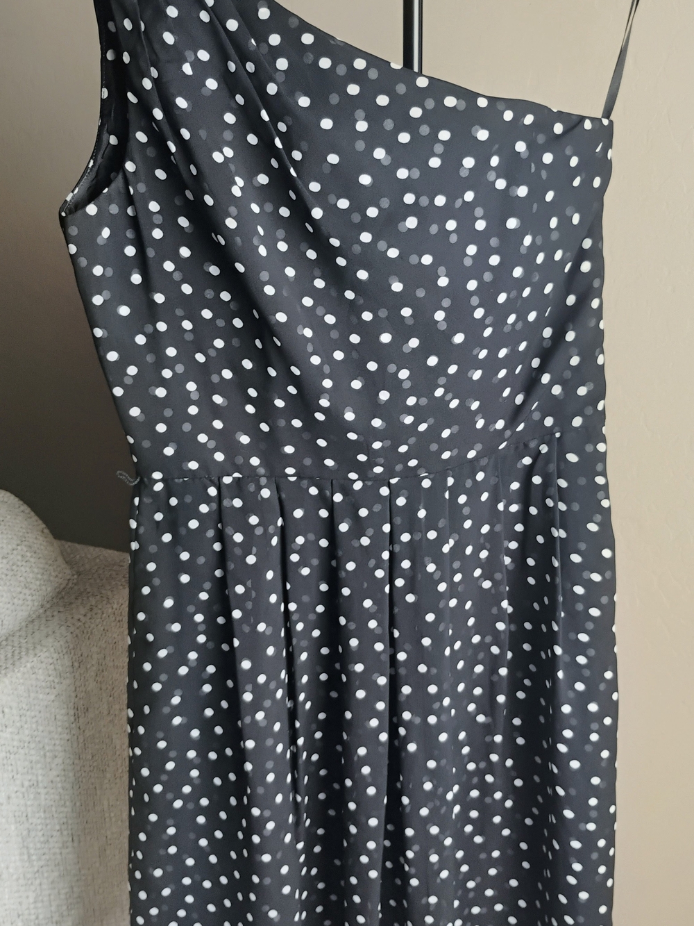 White House Black Market Size 6 Black One-Shoulder Polka Dot Dress